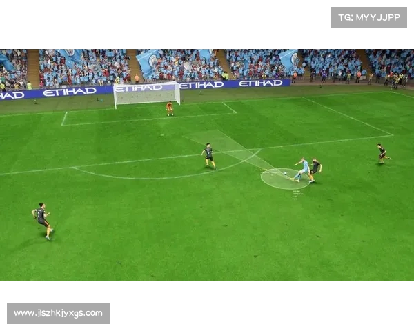 远射破门绝妙技：精准弧线撕开防线攻破球门