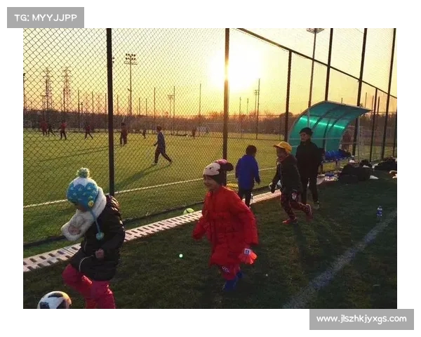 意大利足球俱乐部联合举办公益友谊赛助力慈善事业传播社会正能量